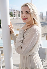 Ukrainian mail order bride Marina from Ivano-Frankivsk with blonde hair and green eye color - image 2