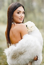 Ukrainian mail order bride Irina from Ternopil with light brown hair and green eye color - image 9