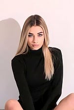 Ukrainian mail order bride Karyna from Kropyvnytskyi with blonde hair and blue eye color - image 5