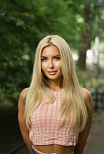 Ukrainian mail order bride Lilia from Krakow with blonde hair and green eye color - image 10