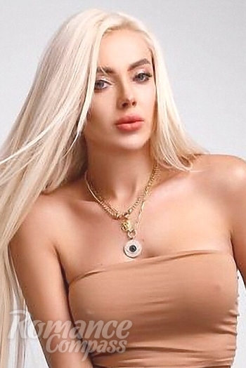 Ukrainian mail order bride Tatiana from Kiev with blonde hair and grey eye color - image 1