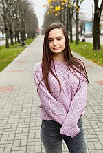 Ukrainian mail order bride Daria from Uzhgorod with light brown hair and brown eye color - image 9