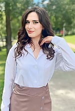 Ukrainian mail order bride Kateryna from London with light brown hair and brown eye color - image 5