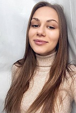 Ukrainian mail order bride Julia from Kiev with blonde hair and green eye color - image 3