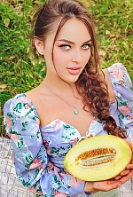 Ukrainian mail order bride Anastasiia from New York with brunette hair and green eye color - image 5