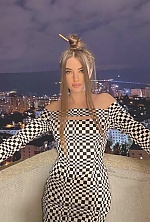 Ukrainian mail order bride Mariam from Tbilisi with light brown hair and brown eye color - image 4