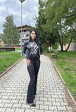 Ukrainian mail order bride Alesya from Uzhgorod with black hair and brown eye color - image 9