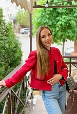 Ukrainian mail order bride Viktoria from Rovno with light brown hair and green eye color - image 11