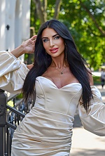 Ukrainian mail order bride Tatiana from Kharkov with brunette hair and blue eye color - image 4