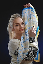 Ukrainian mail order bride Khrystyna from Dallas with blonde hair and green eye color - image 8