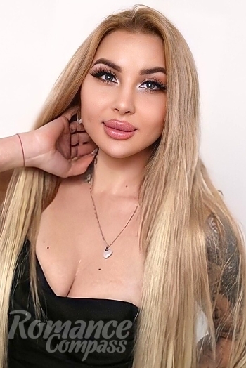 Ukrainian mail order bride Valeria from Kiev with blonde hair and brown eye color - image 1