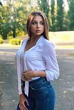Ukrainian mail order bride Maryna from Lyon with light brown hair and blue eye color - image 3
