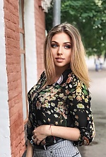 Ukrainian mail order bride Maryna from Lyon with light brown hair and blue eye color - image 6