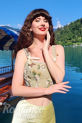 Ukrainian mail order bride Kateryna from Kremenchug with light brown hair and green eye color - image 1