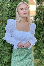 Ukrainian mail order bride Anna from Kiev with blonde hair and green eye color - image 2