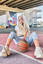 Ukrainian mail order bride Veronika from Astana with blonde hair and green eye color - image 5