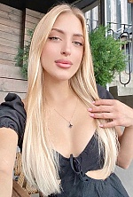 Ukrainian mail order bride Yuliia from Odesa with blonde hair and green eye color - image 5