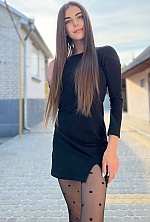 Ukrainian mail order bride Olga from Kivertsi with brunette hair and brown eye color - image 4