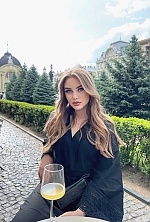 Ukrainian mail order bride Mariia from Chernivtsi with light brown hair and blue eye color - image 2