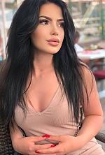 Ukrainian mail order bride Vladyslava from Munich with black hair and brown eye color - image 4