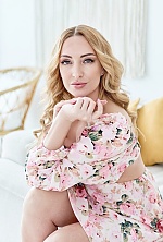 Ukrainian mail order bride Olha from San Francisco with blonde hair and grey eye color - image 4