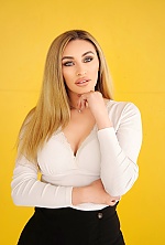 Ukrainian mail order bride Valentina from Kiev with blonde hair and grey eye color - image 5