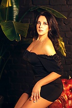 Ukrainian mail order bride Tatiana from Kemenchug with brunette hair and green eye color - image 2