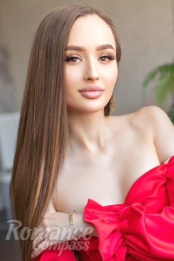 Ukrainian mail order bride Oleksandra from Cherkasy with light brown hair and brown eye color - image 1