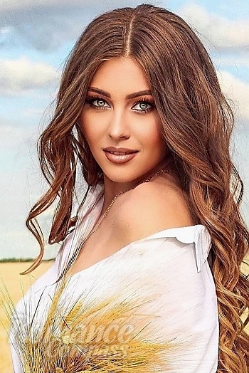 Ukrainian mail order bride Anna from Kiev with light brown hair and brown eye color - image 1