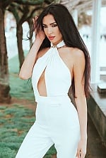 Ukrainian mail order bride Christina from Oviedo with black hair and brown eye color - image 4