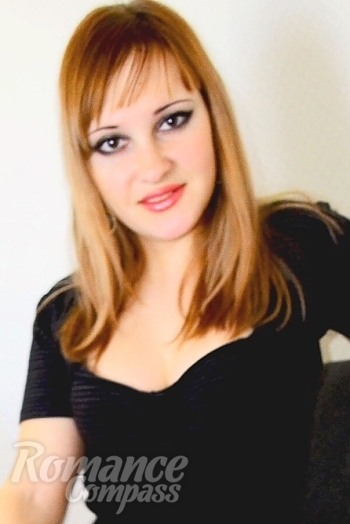 Ukrainian mail order bride Zanna from Kiev with light brown hair and brown eye color - image 1