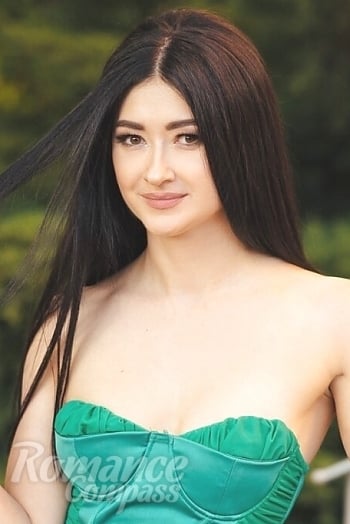 Ukrainian mail order bride Tatiana from Nikolaev with brunette hair and brown eye color - image 1