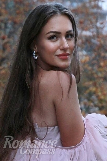 Ukrainian mail order bride Anastasia from Kyiv with light brown hair and green eye color - image 1