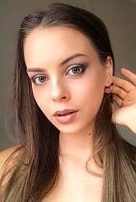 Ukrainian mail order bride Olena from Belgorod-Dniestrovskyi with light brown hair and grey eye color - image 4
