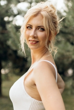 Julia, 37 y.o. from Lutsk, Ukraine