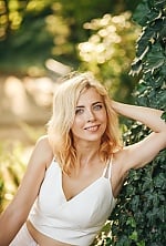 Ukrainian mail order bride Julia from Lutsk with blonde hair and green eye color - image 4