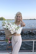 Ukrainian mail order bride Julia from Lutsk with blonde hair and green eye color - image 5