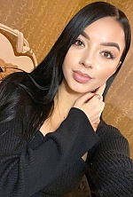 Ukrainian mail order bride Daria from Kiev with brunette hair and brown eye color - image 3