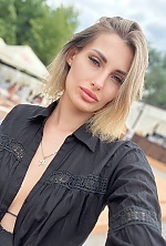 Ukrainian mail order bride Daria from Krakow with blonde hair and hazel eye color - image 6