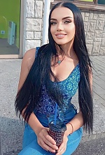 Ukrainian mail order bride Yulia from Kiev with black hair and green eye color - image 5