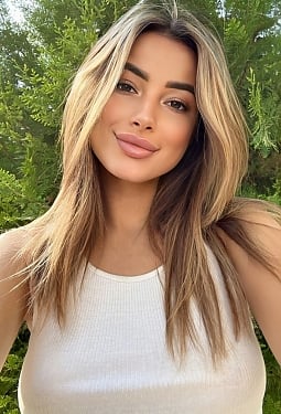 Ilona, 23 y.o. from Kiev, Ukraine