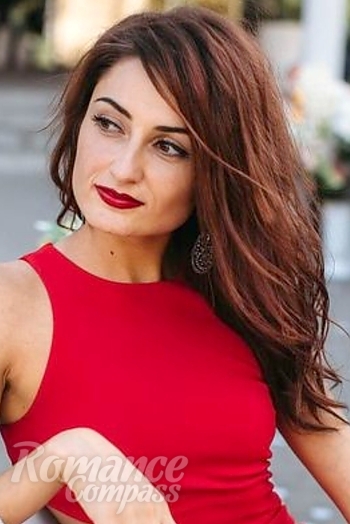 Ukrainian mail order bride Tatiana from Kyiv with light brown hair and brown eye color - image 1