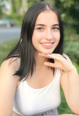 Yuliia, 18 y.o. from Kiev, Ukraine
