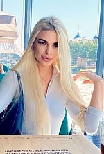 Ukrainian mail order bride Tatiana from Kyiv with blonde hair and brown eye color - image 6