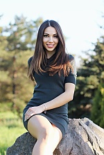Ukrainian mail order bride Tatyana from Krivoy Rog with brunette hair and brown eye color - image 2