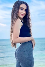 Ukrainian mail order bride Elizaveta from Kiev with light brown hair and brown eye color - image 5