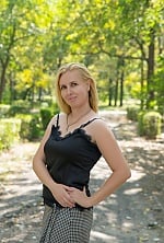 Ukrainian mail order bride Alla from Zaporozhye with blonde hair and brown eye color - image 2