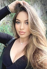 Ukrainian mail order bride Sofia from Kiev with light brown hair and blue eye color - image 5