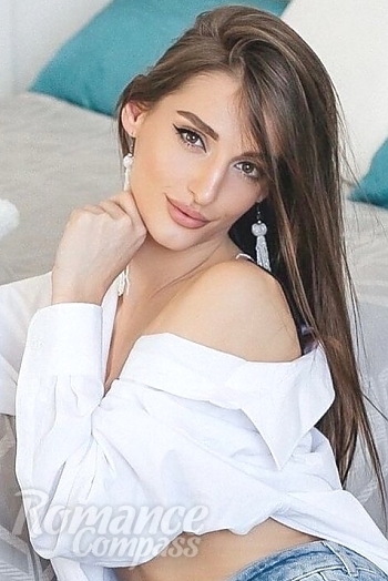 Ukrainian mail order bride Angelina from Dnepr with light brown hair and brown eye color - image 1
