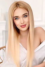 Ukrainian mail order bride Aleksandra from Los Angeles with blonde hair and grey eye color - image 8